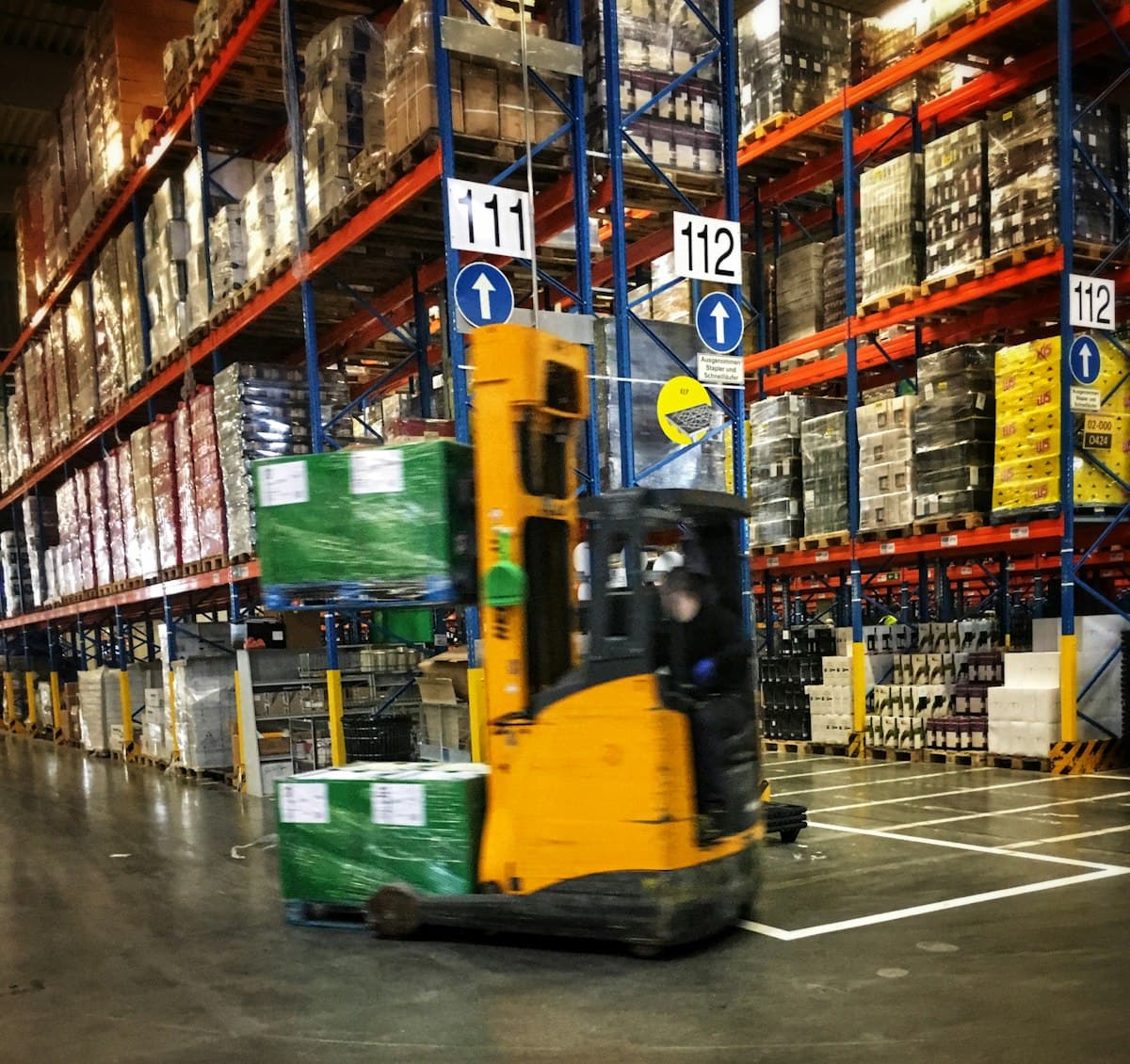 Logistics & warehousing work environment